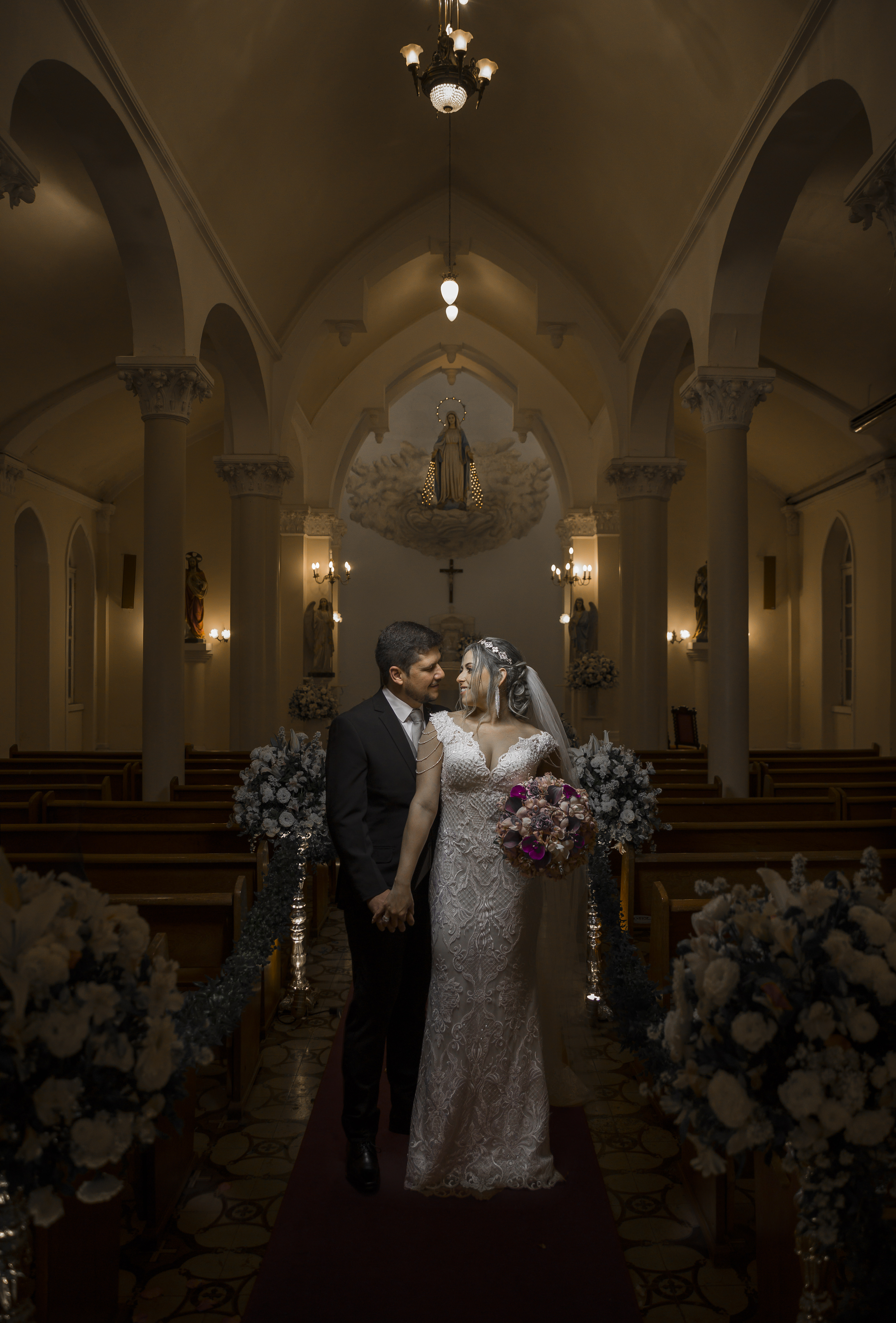 Couple in historic church, Rio de Janeiro wedding